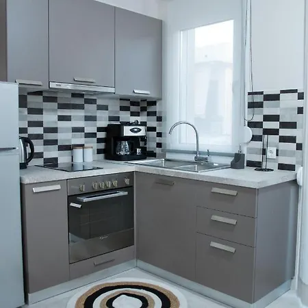 Daire Luxy A, Near Beach, Private Parking *