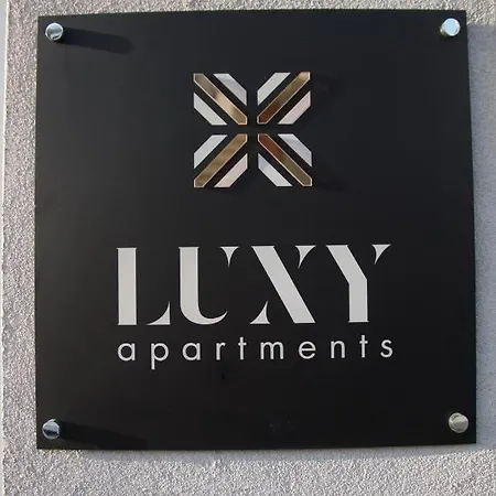 公寓 Luxy A, Near Beach, Private Parking 罗希姆诺